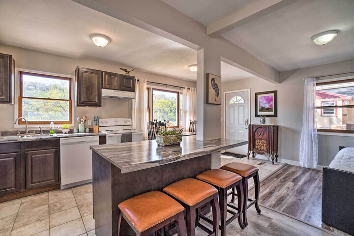 Rockaway Beach House w / Fire Pit & River View!