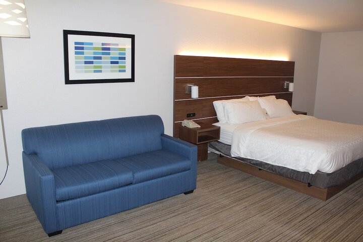 Room 35 of 58