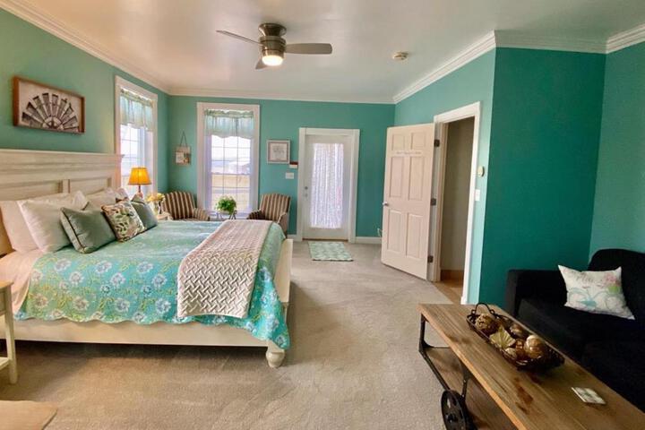 Barren Breeze Bed and Breakfast