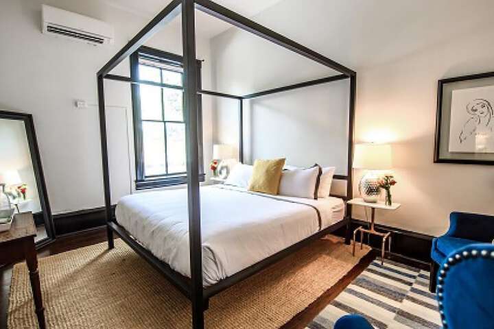 Room 40 of 56