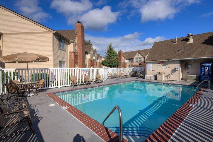 Pool 5 of 35