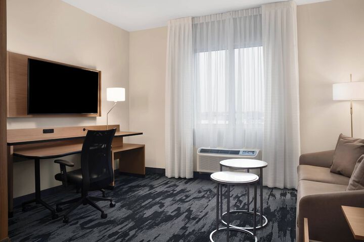 Fairfield Inn & Suites by Marriott Daytona Beach Speedway / Airport