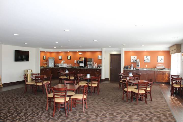 Sleep Inn & Suites North Liberty - Liberty City