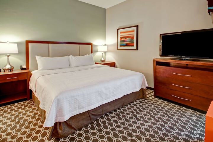 Room 16 of 32