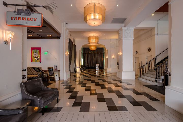 Hotel Interior 9 of 54