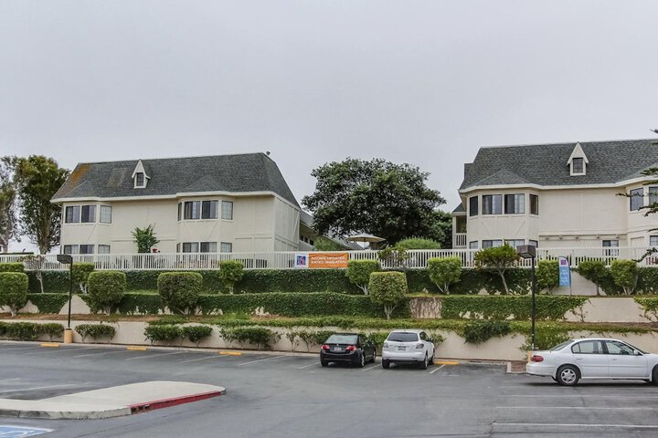 Hotel 7 of 51