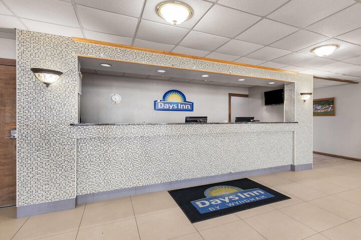 Days Inn by Wyndham Madisonville