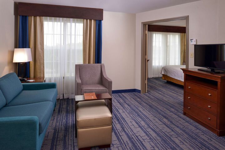 Room 32 of 91