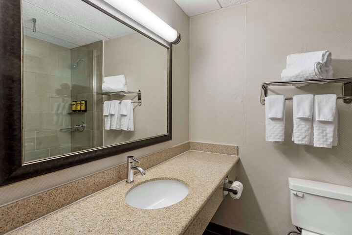 Kingston Regency Inn