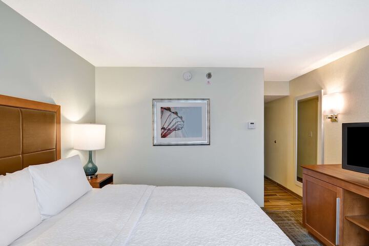 Hampton Inn State College