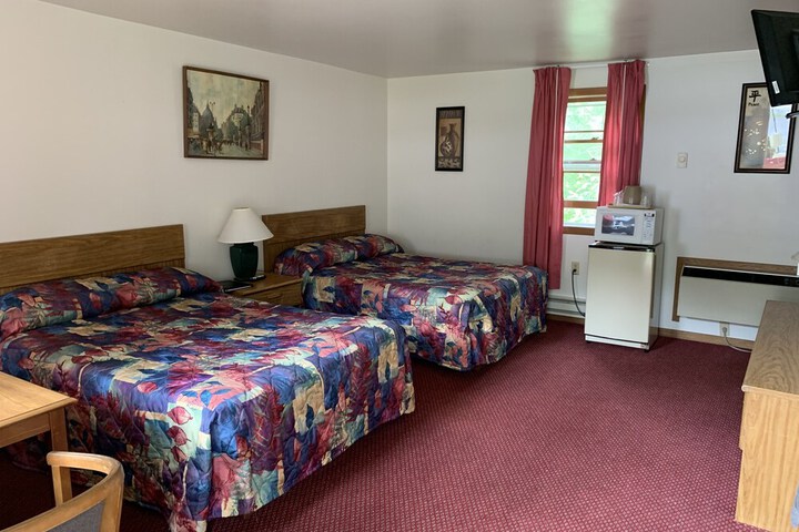 Room 13 of 71