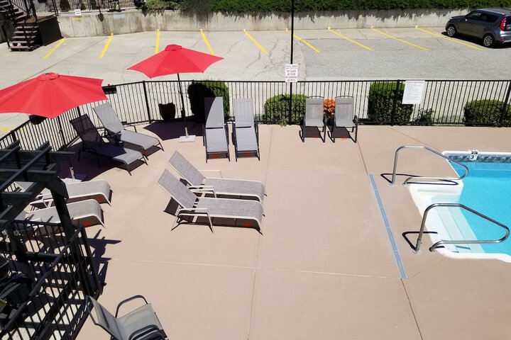 Sundeck 81 of 92