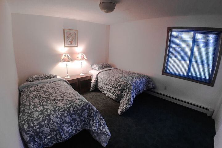 Room 11 of 17