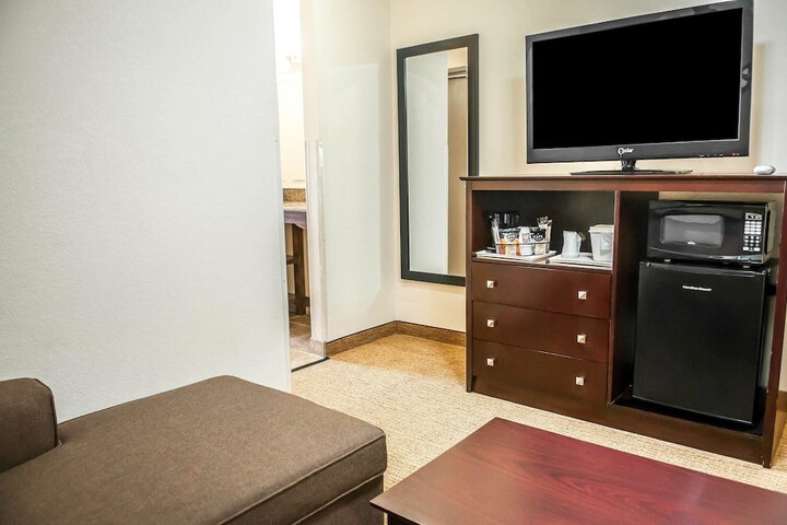 Room 18 of 44