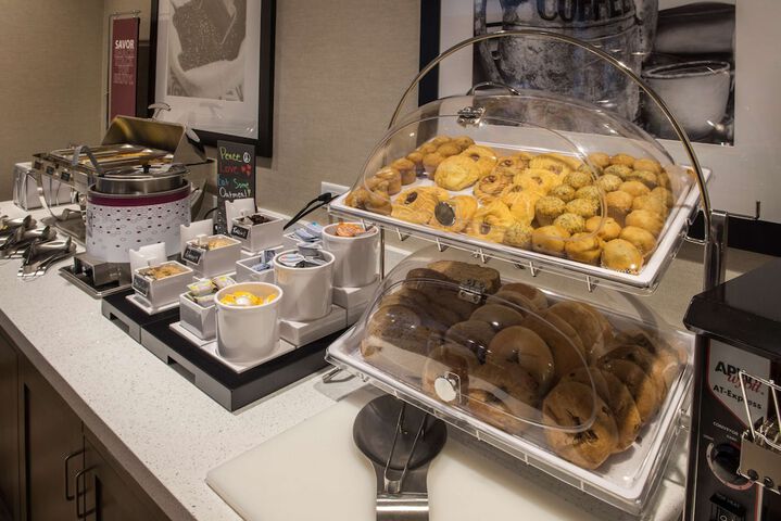 Hampton Inn & Suites Seattle / Redmond