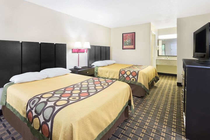 Room 14 of 19
