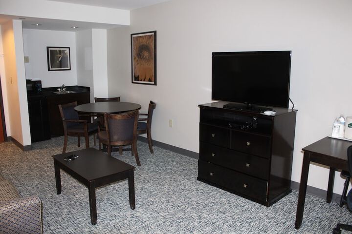 Room 16 of 34