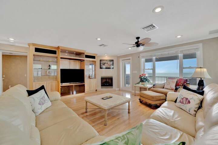 Stones Throw Beachfront Luxury Suites