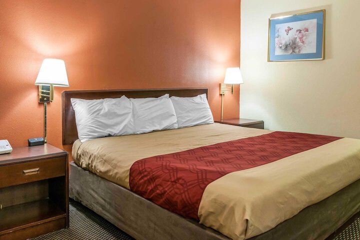 Econo Lodge Seymour