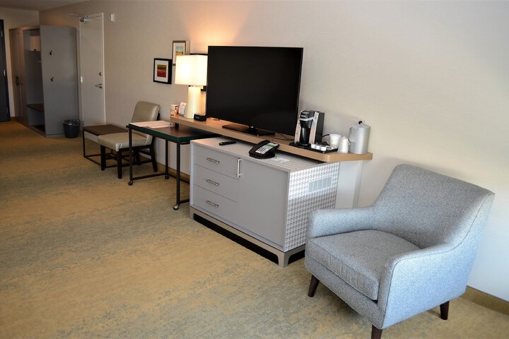 Room 57 of 117