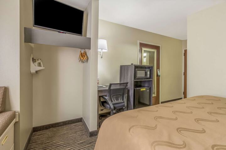 Quality Inn & Suites North Lima - Boardman
