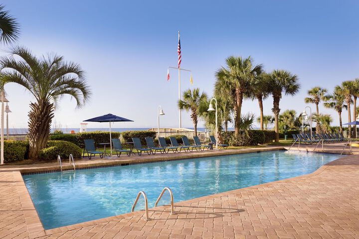 Hampton Inn & Suites Myrtle Beach / Oceanfront