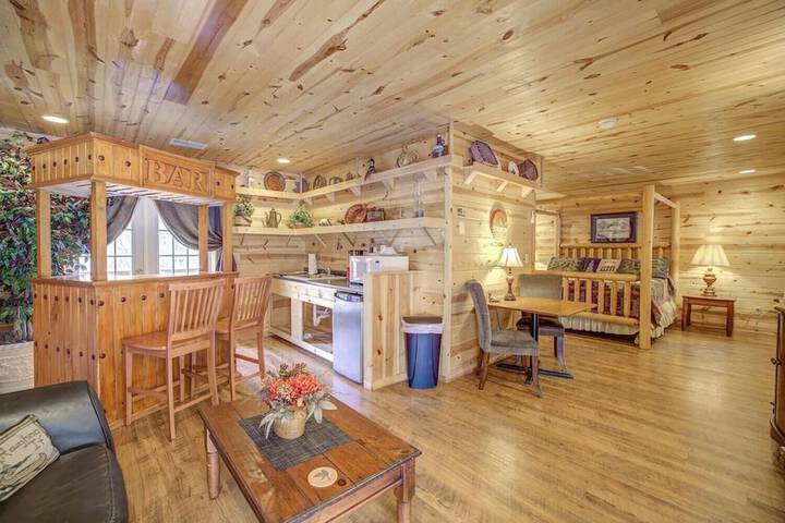 Nacoochee Valley Lodge