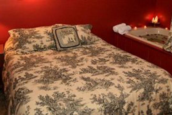 Spicer Castle Inn & Restaurant