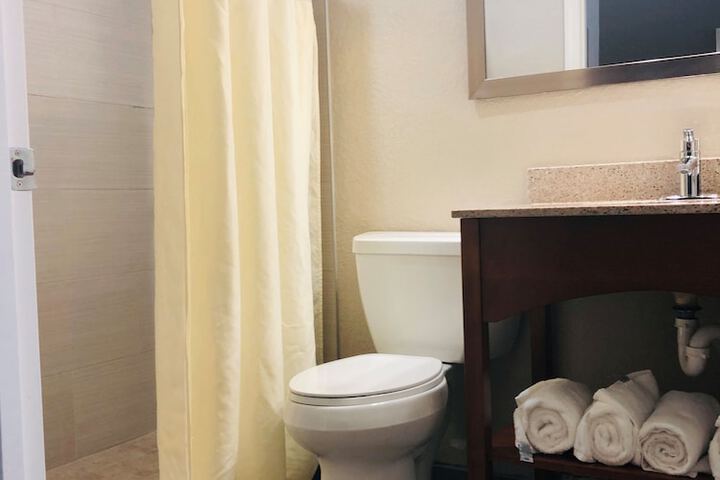 Room 22 of 42