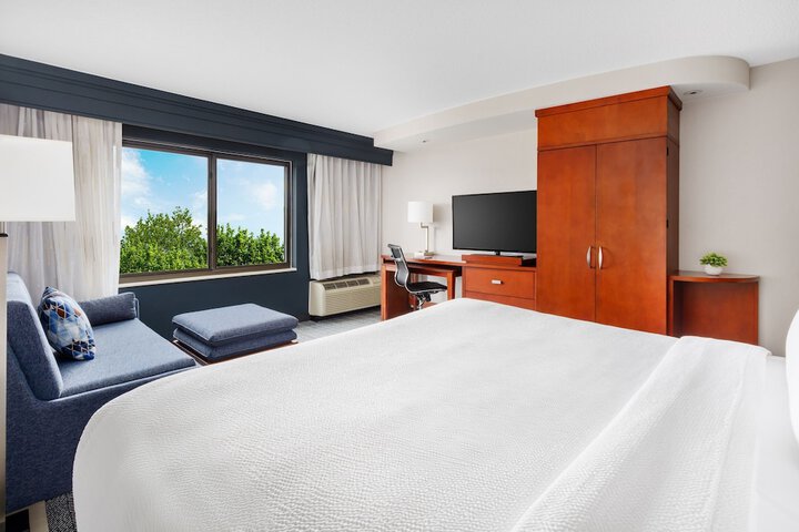 Room 18 of 55