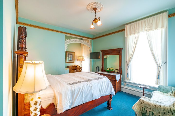 Room 13 of 54