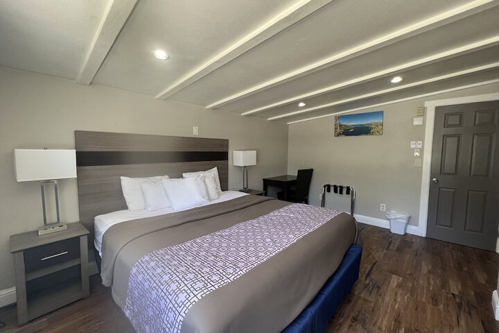 Room 41 of 76