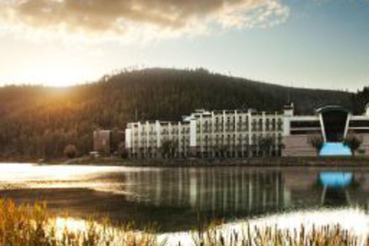 INN OF THE MOUNTAIN GODS