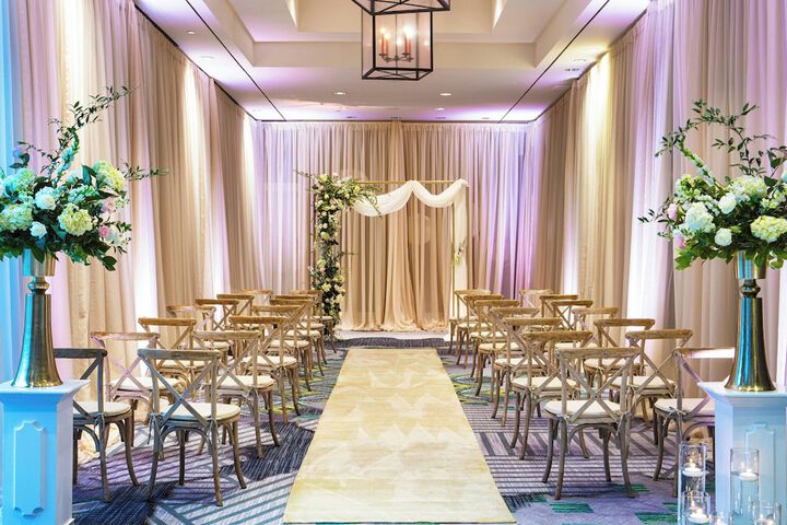 Ballroom/Hall 68 of 70