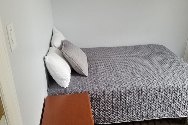 Room 11 of 23