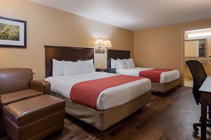 Room 20 of 28