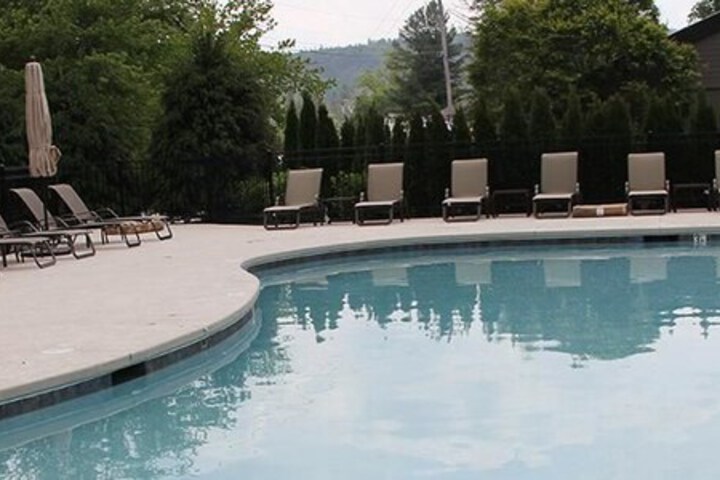 Pool 5 of 51