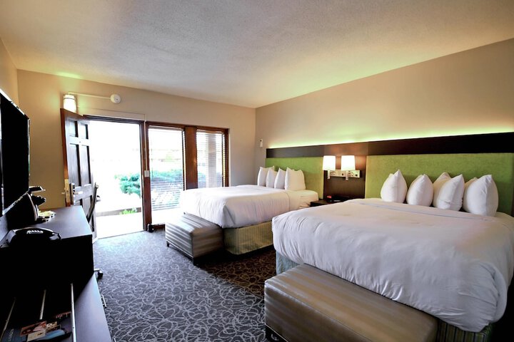El Sendero Inn an Ascend Collection Hotel
