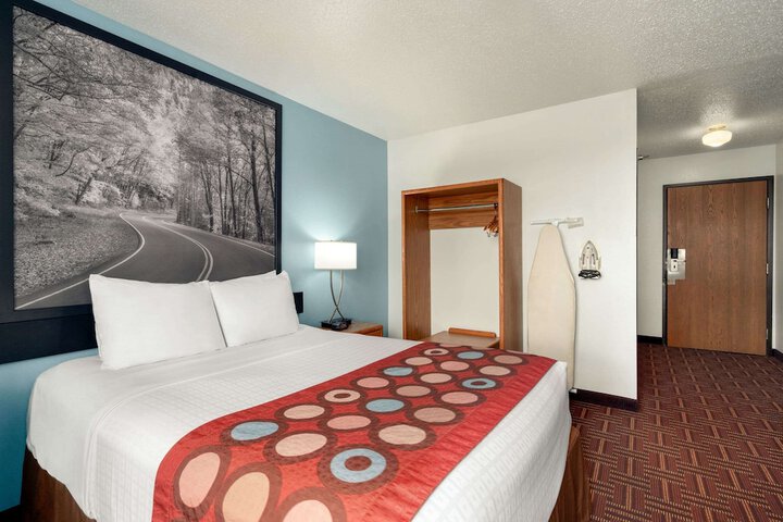 Room 29 of 41