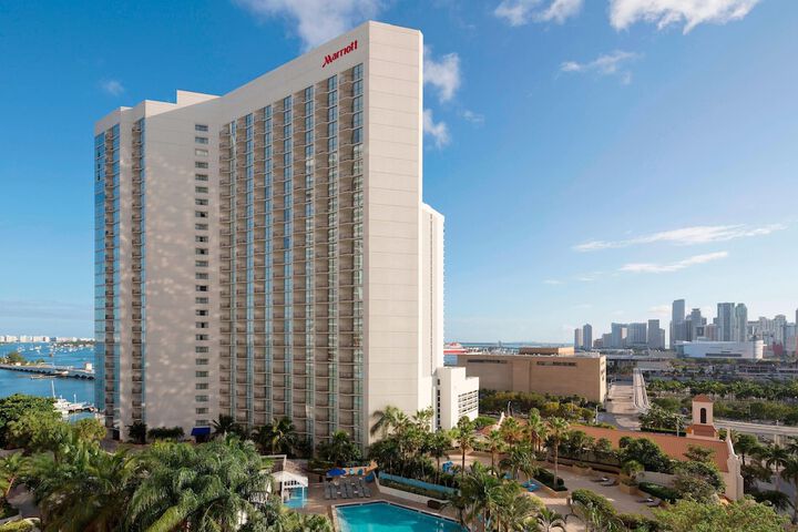 Hotel 3 of 117