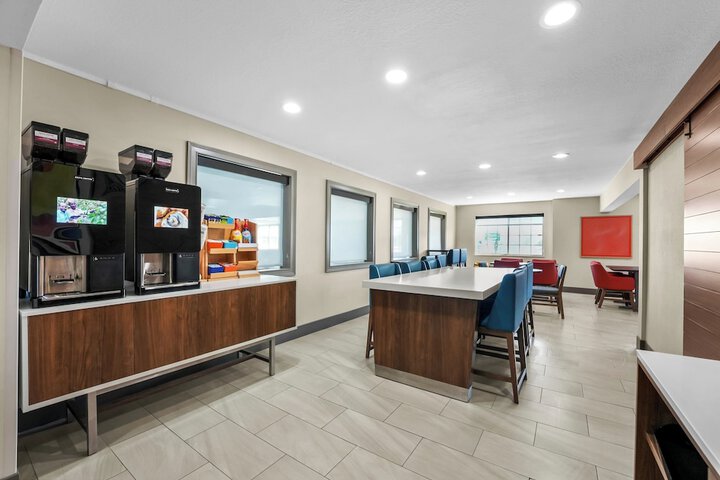 Holiday Inn Express Hotel & Suites Wabash by IHG