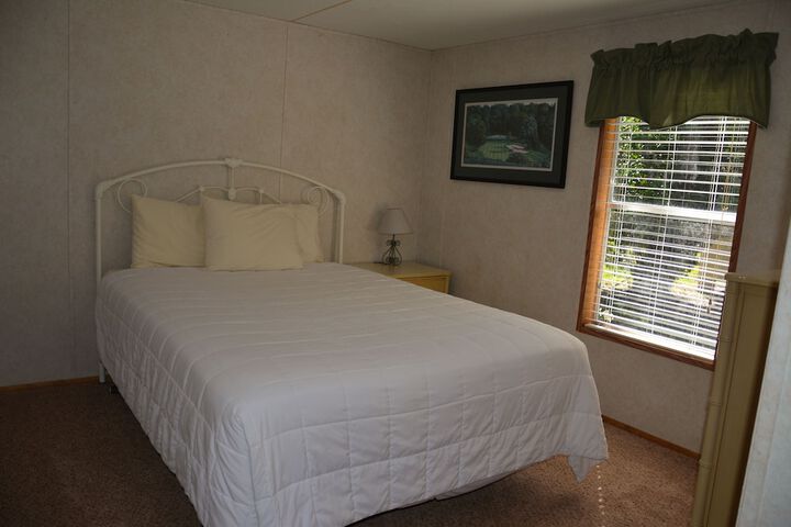 Camp Mack Lodge Marina & RV Resort