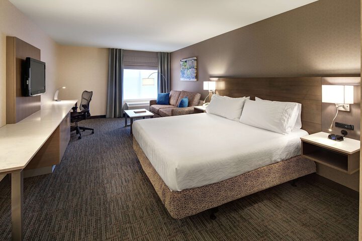 Hilton Garden Inn Toronto / Oakville
