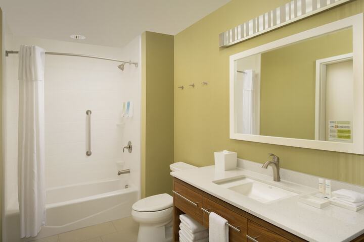Room 7 of 26
