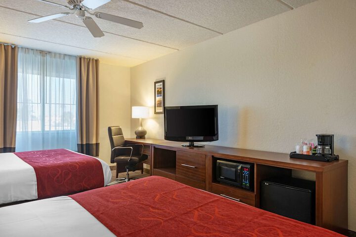 Room 50 of 71