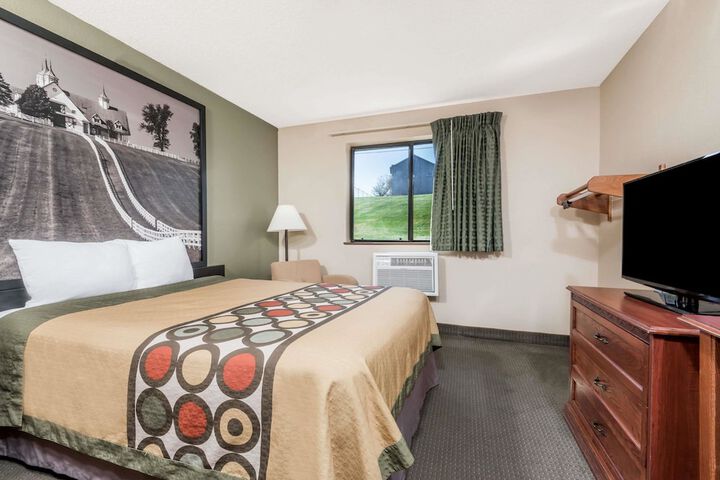 Room 9 of 45