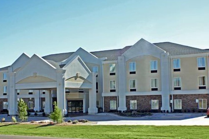 Comfort Inn & Suites Perry I-35