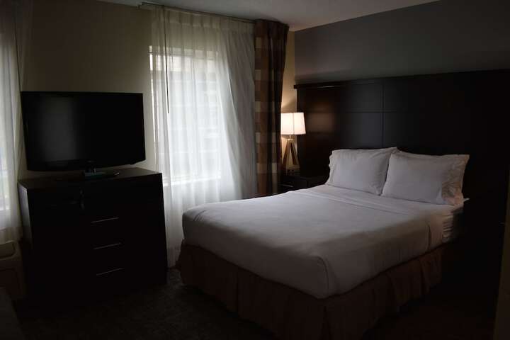 Staybridge Suites Cranbury by IHG