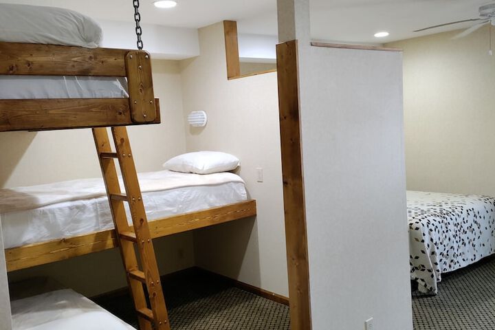 Room 13 of 43