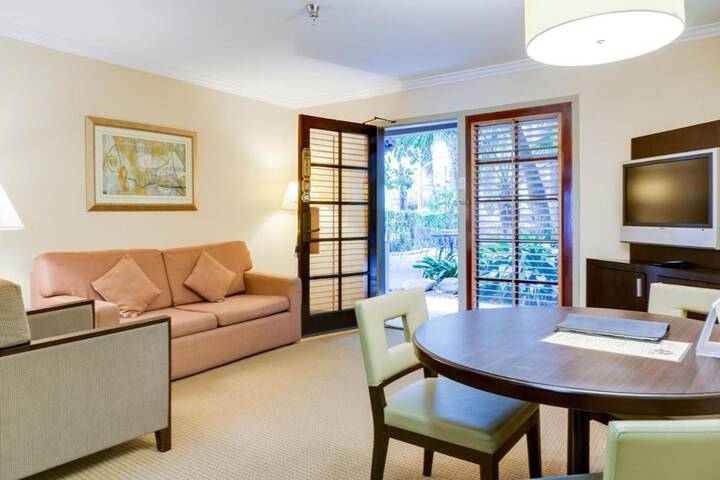 The Buena Park Grand Hotel & Suites
